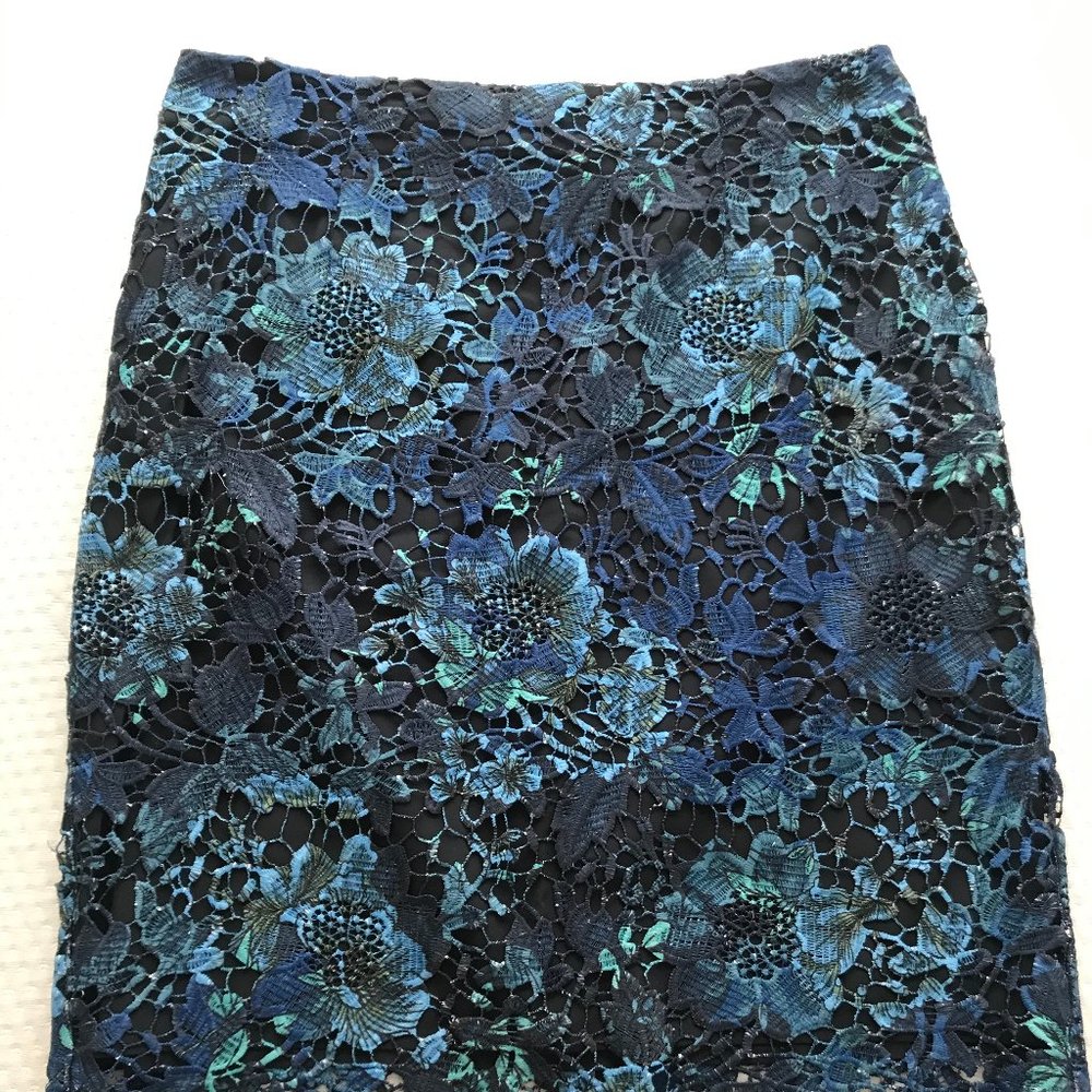 T Tahari Blue Floral Lace Pencil Skirt 8